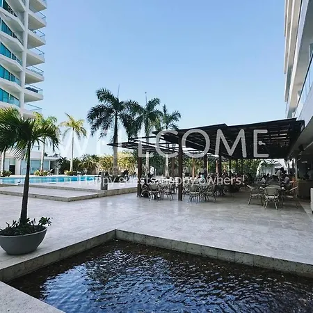 For 8 With Ocean View And Jacuzzi In